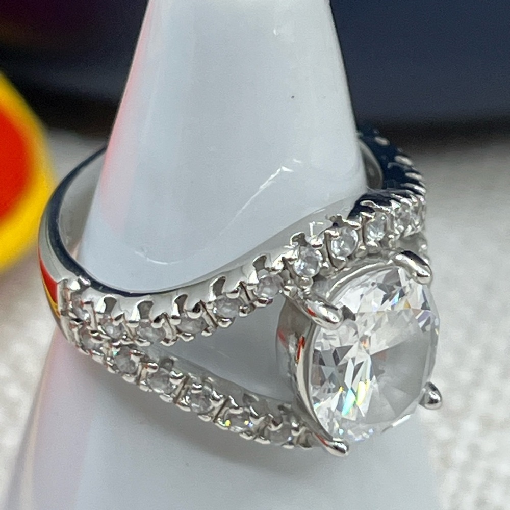 Vintage 925 Sterling Silver Oval Cut CZ Statement Ring – Size 6 - Picture 15 of 17